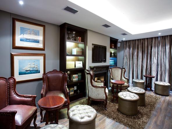 Romney Park Luxury Suites - Lounge 
